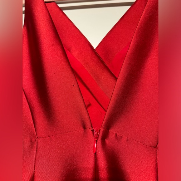 Sachin + Babi Chesterton Gown Cherry Red - Picture 9 of 13